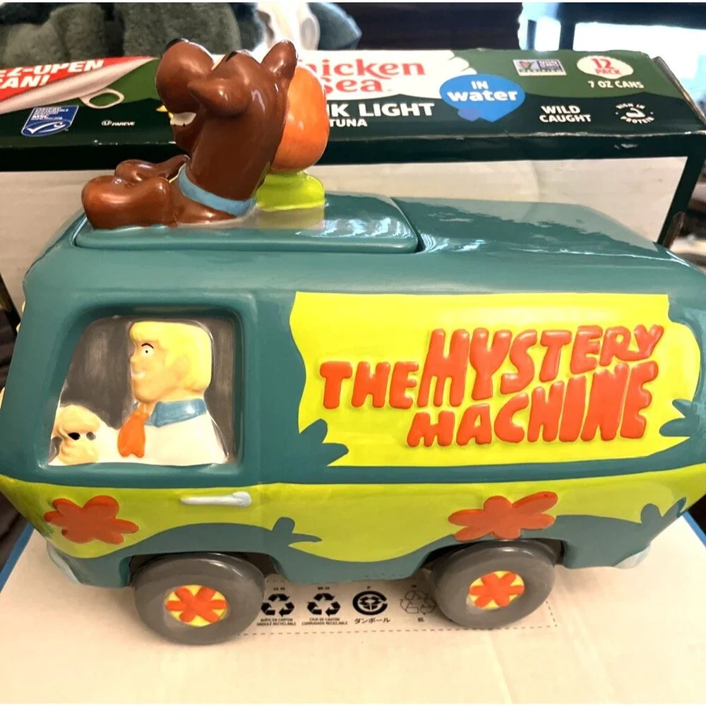 The Mystery Machine SCOOBY DOO Cookie Jar  Hanna-Barbera Warner Brothers. Clean!
